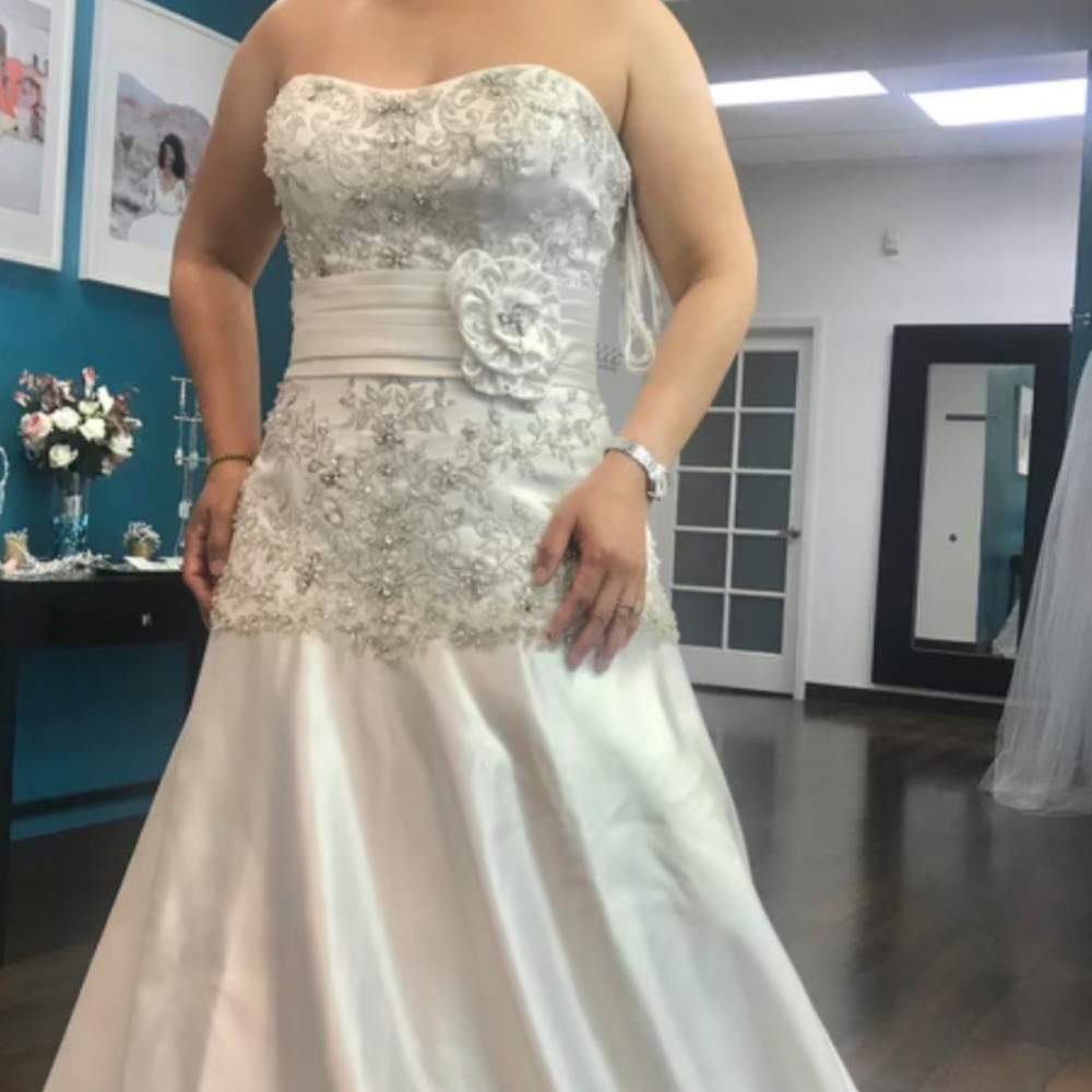wedding dress